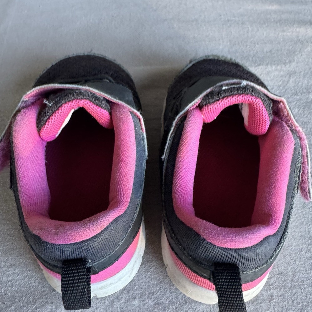 Size 5c - Nike Free Run 5.0 580595-001 Black Athletic Shoes Toddler - Picture 8 of 8
